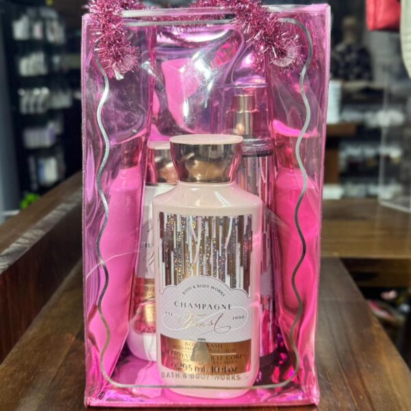 Bath & Body Works – Champagne Toast Gift Set